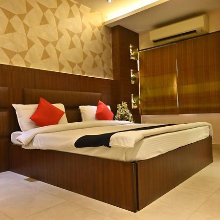 Hotel Royal Cottage Kanpur Exterior photo