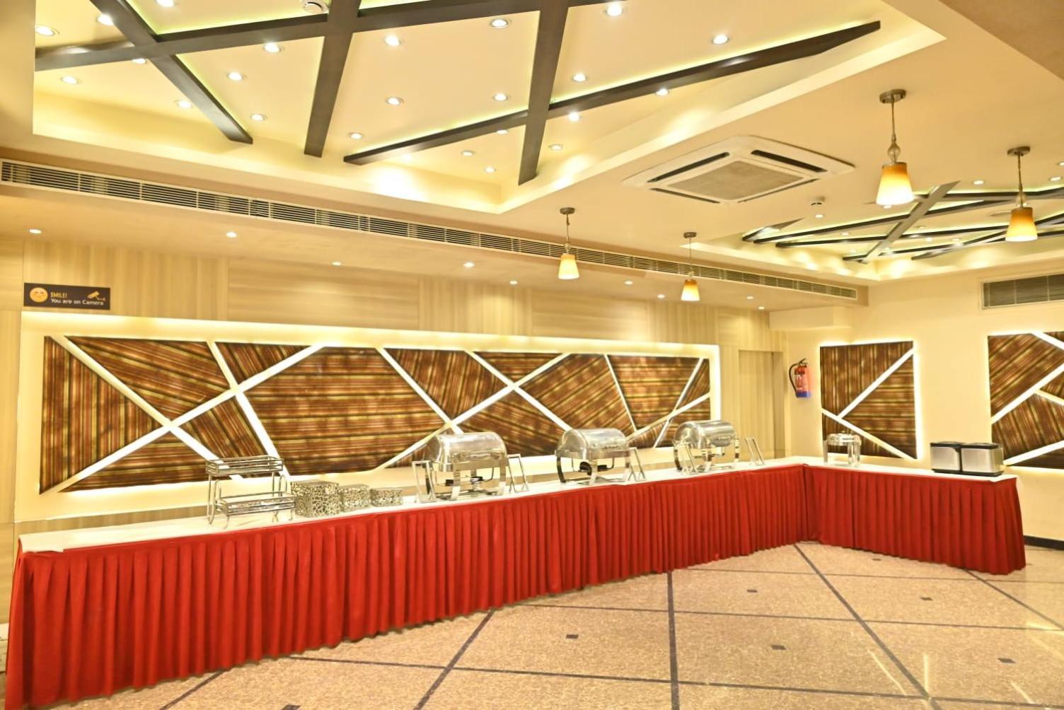 Hotel Royal Cottage Kanpur Exterior photo