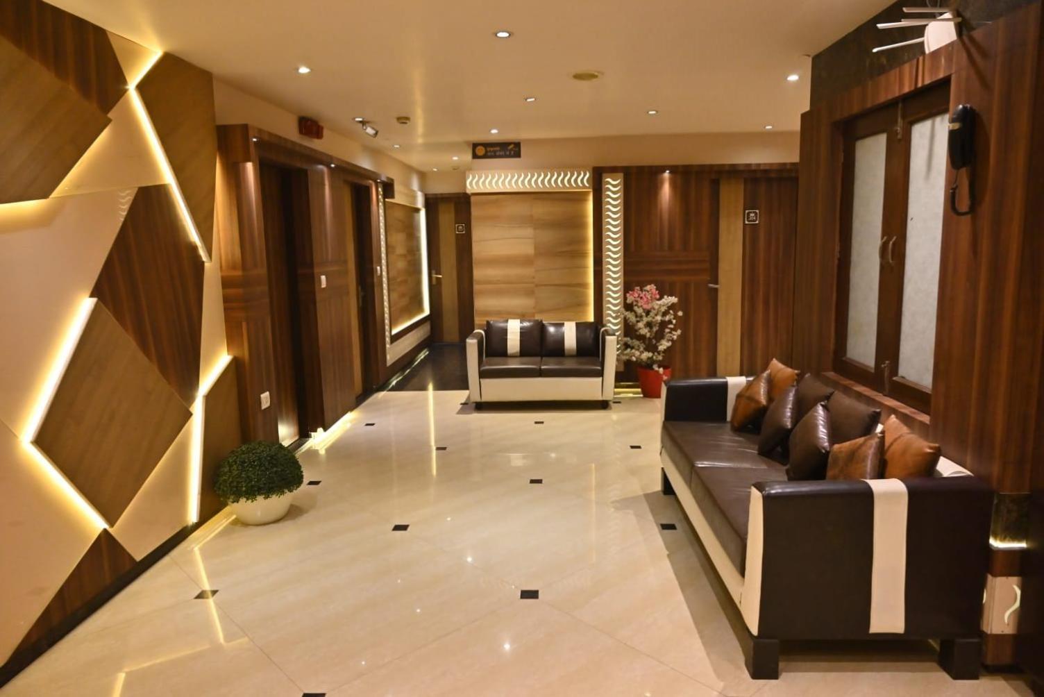 Hotel Royal Cottage Kanpur Exterior photo